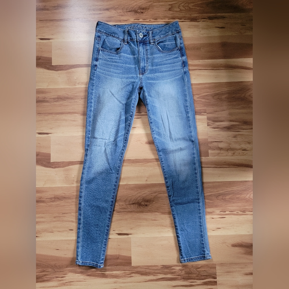 American Eagle Outfitters Medium Wash Womens Hi-Rise Jegging Size 2 Short
